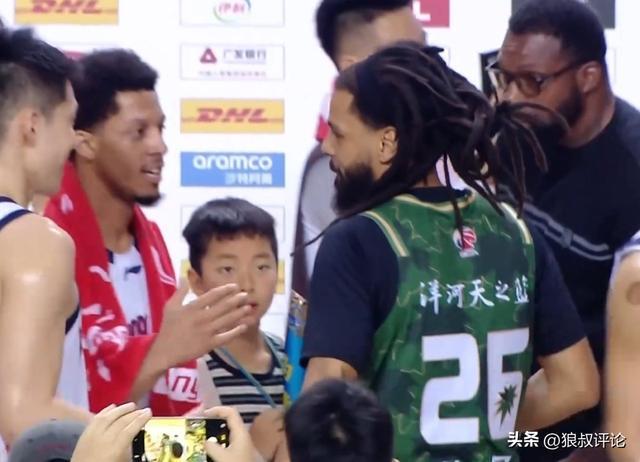 熊猫体育-说唱歌手科尔CBA首秀5中0引热议！媒体人：这也是他的人生时刻